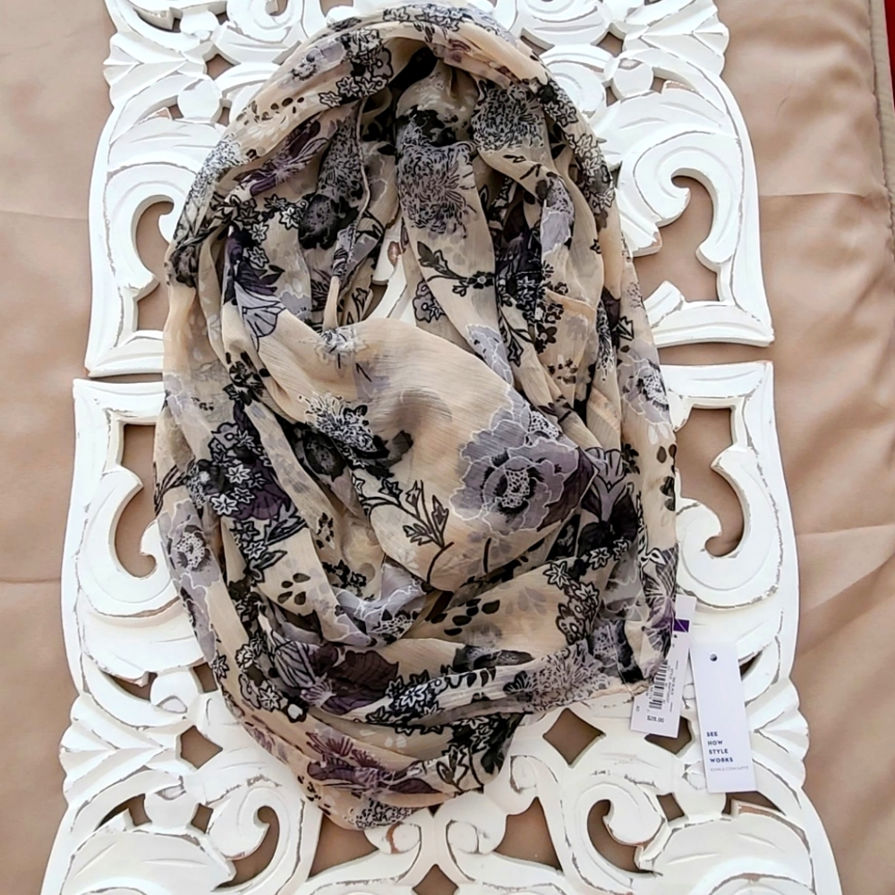 🆕 Floral Infinity Scarf